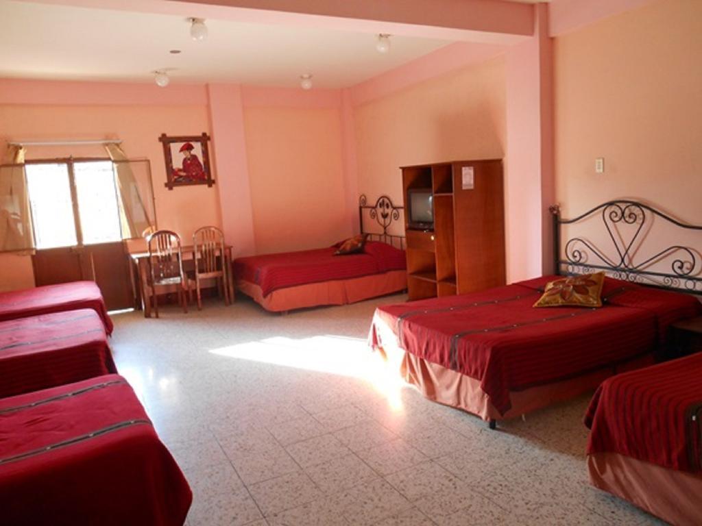 Hotel El Chaparral Panajachel Room photo